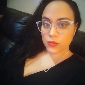 Meet your Posher, Jeannette